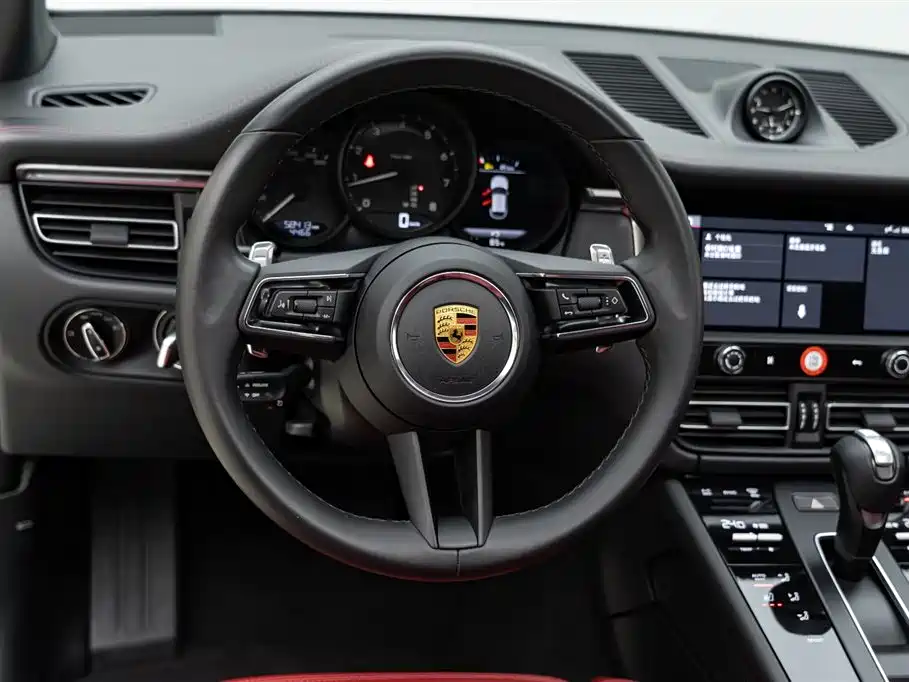 Porsche Macan 2022 — фото 12