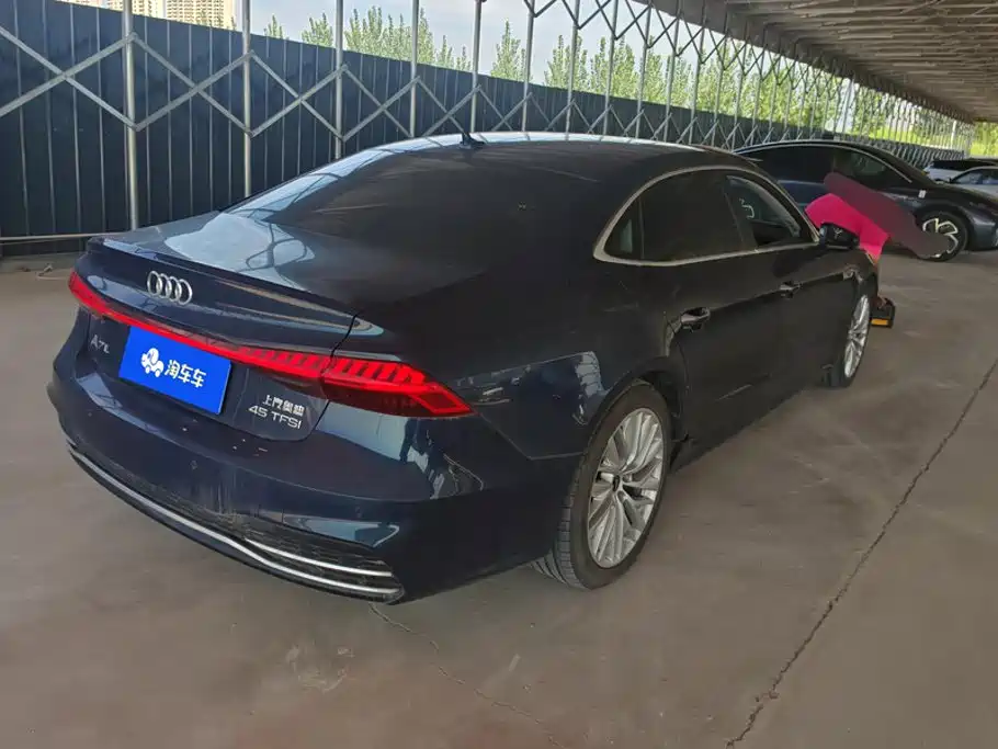 Audi A7L 2024 — фото 3
