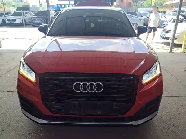 Audi Q2L 2019