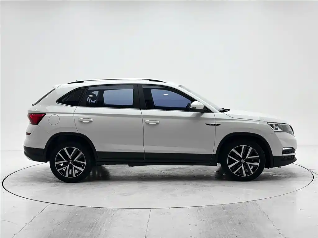 Skoda Kamiq 2023 — фото 9