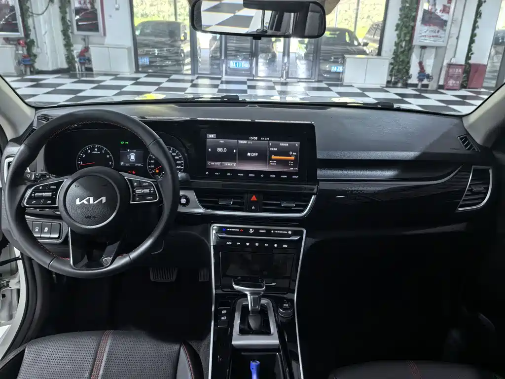 Kia KX3 2022 — фото 12