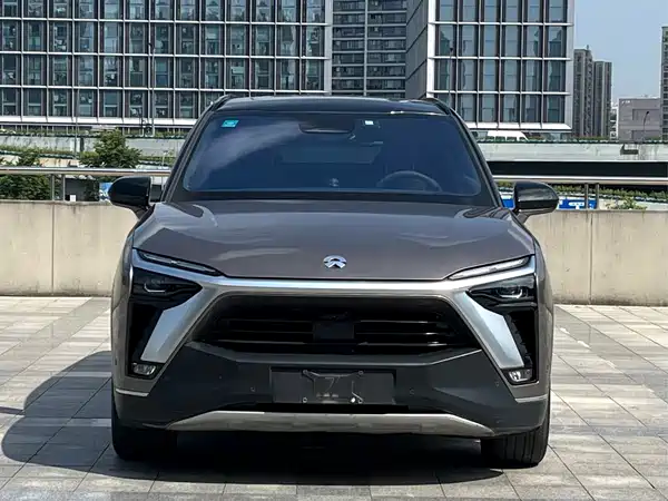 NIO ES8 2022