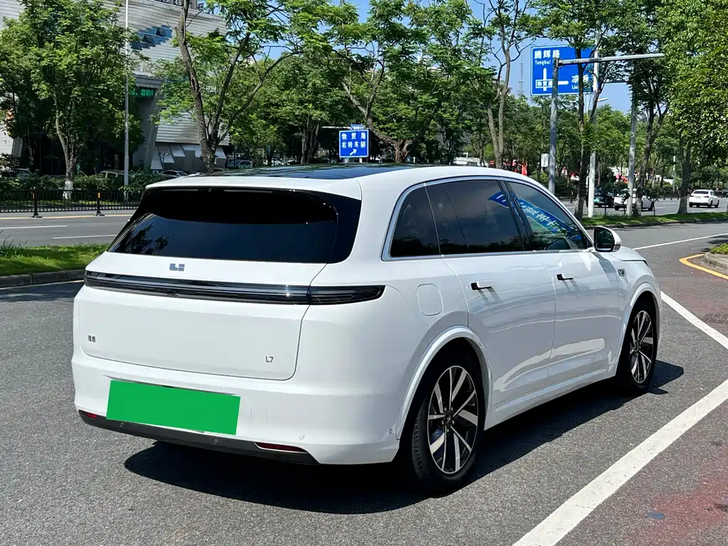 Li Auto Li L7 2024