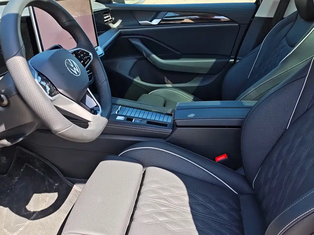Volkswagen Magotan 2024
