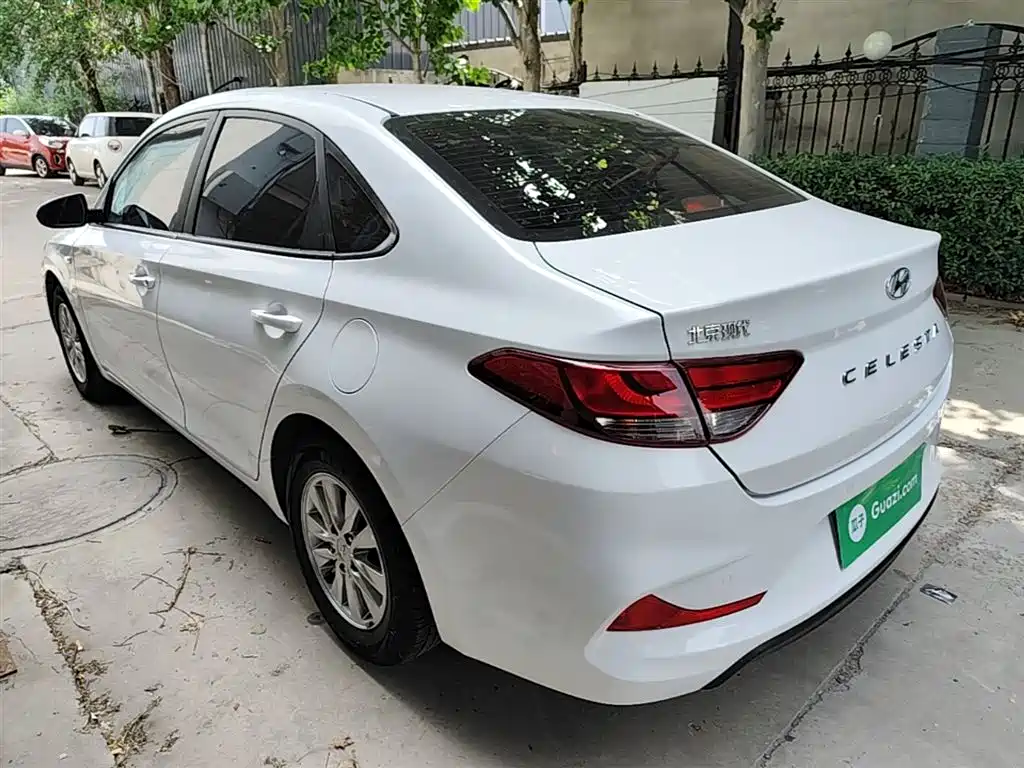 Hyundai Elantra 2021 — фото 5