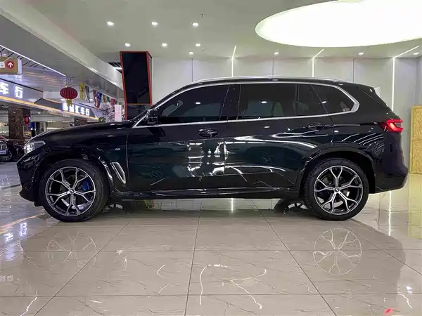 BMW X5 2023