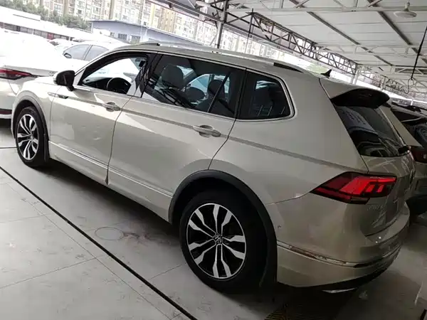 Volkswagen Tiguan L 2021