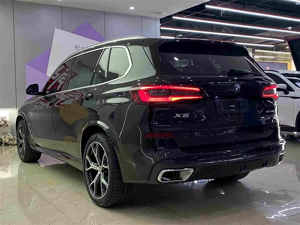 BMW X5 2023 — фото 18