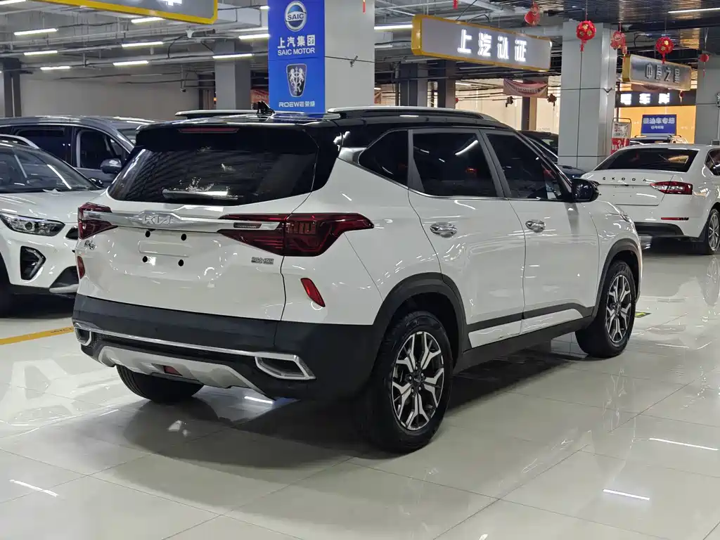 Kia KX3 2022 — фото 13