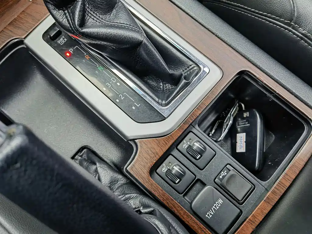 Toyota Prado 2014 — фото 13