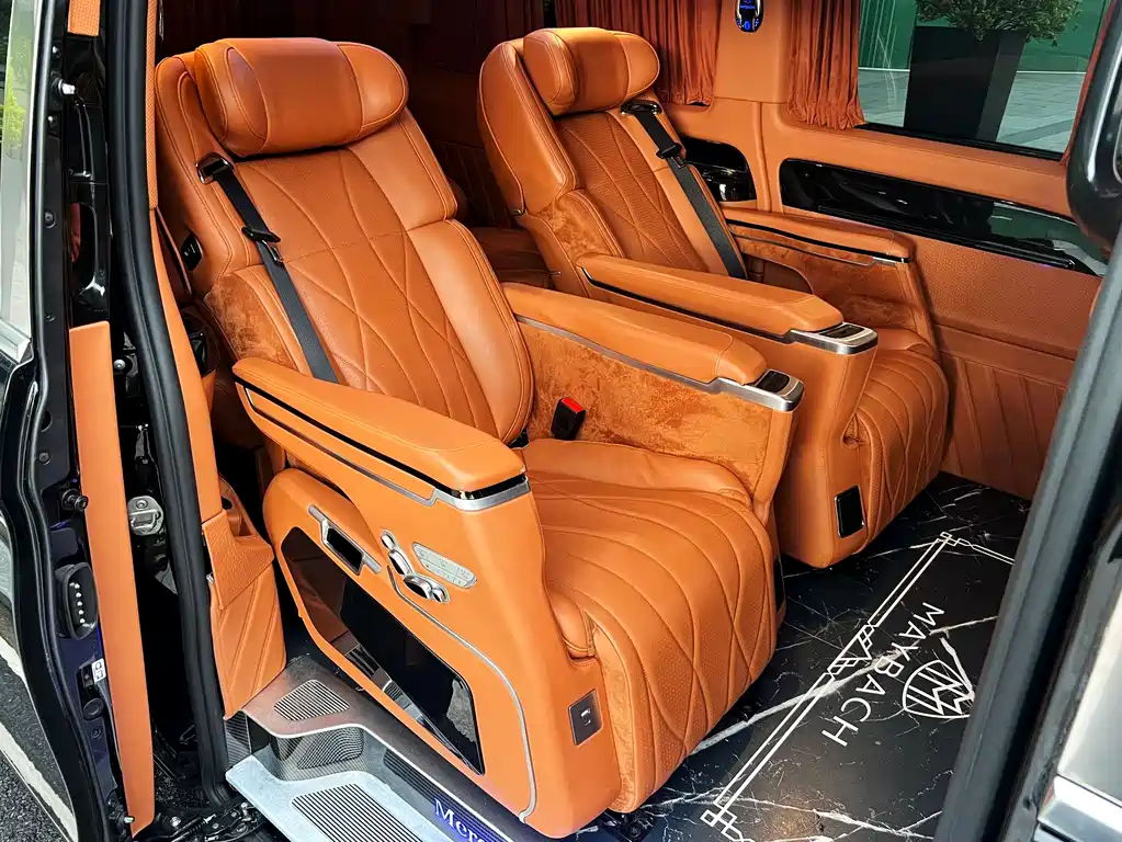 Mercedes-Benz Vito 2023 — фото 14