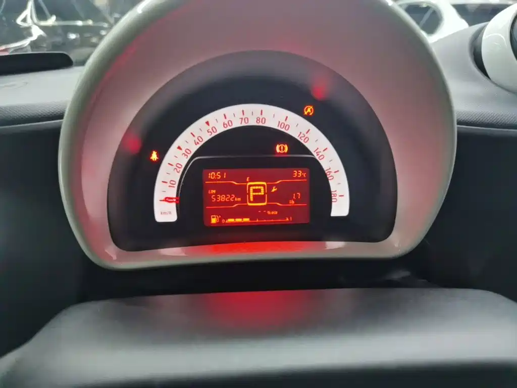 smart fortwo 2017 — фото 12