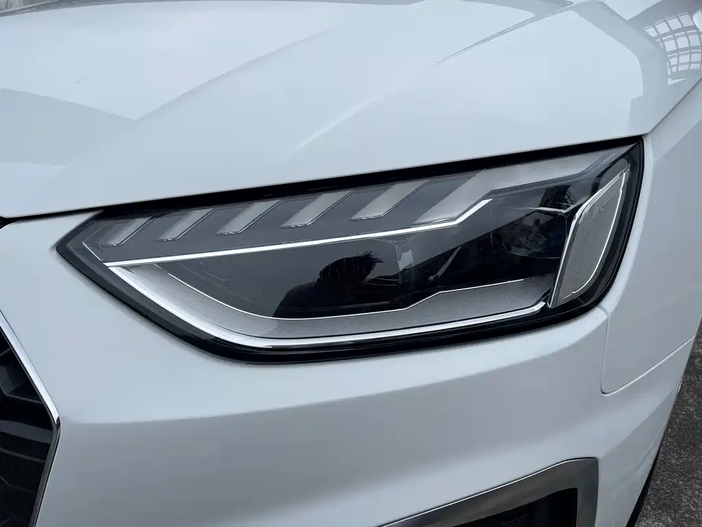 Audi A4L 2021 — фото 27