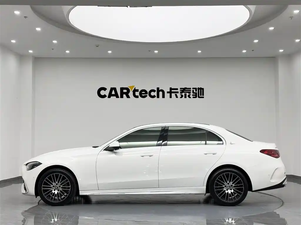 Mercedes-Benz C-Class 2024 — фото 22