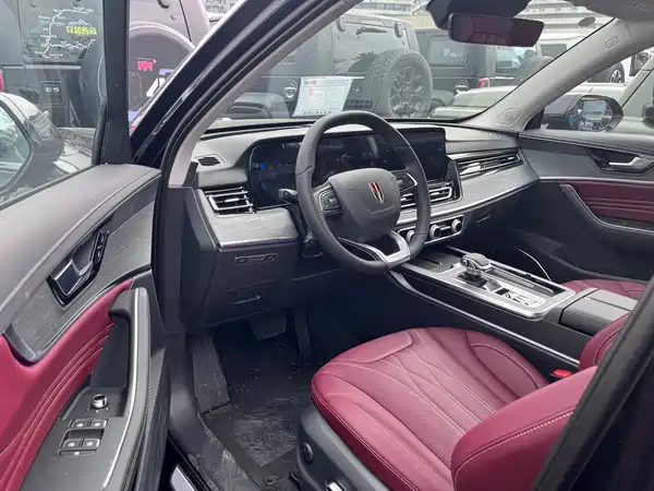 Hongqi HS5 2026