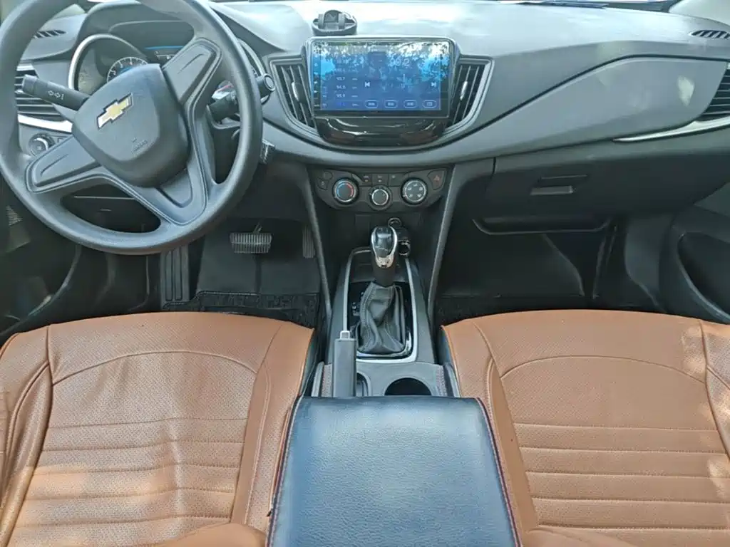 Chevrolet Cavalier 2018 — фото 14