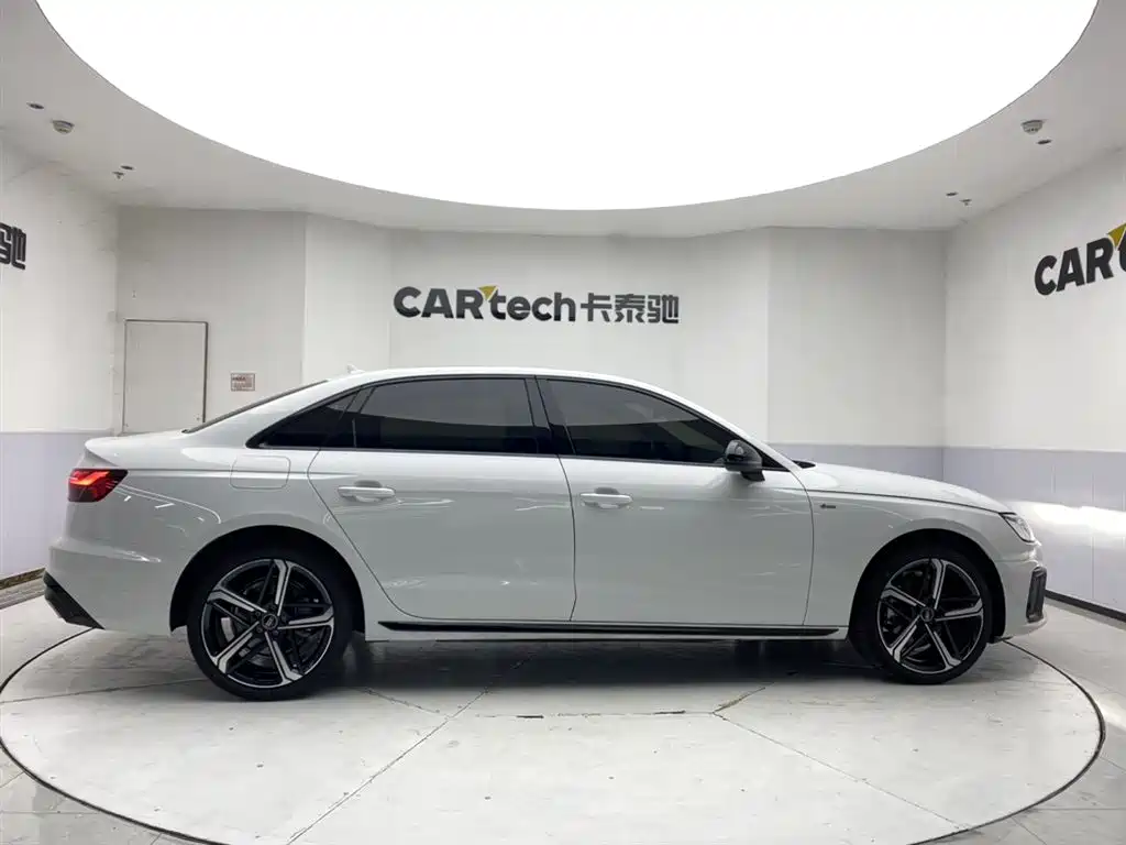 Audi A4L 2025