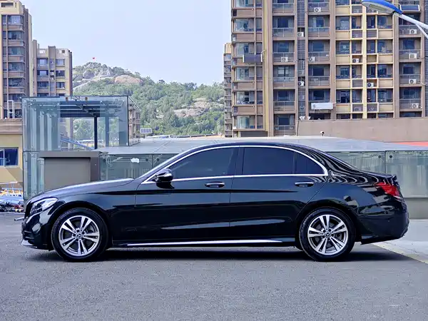 Mercedes-Benz C-Class 2019