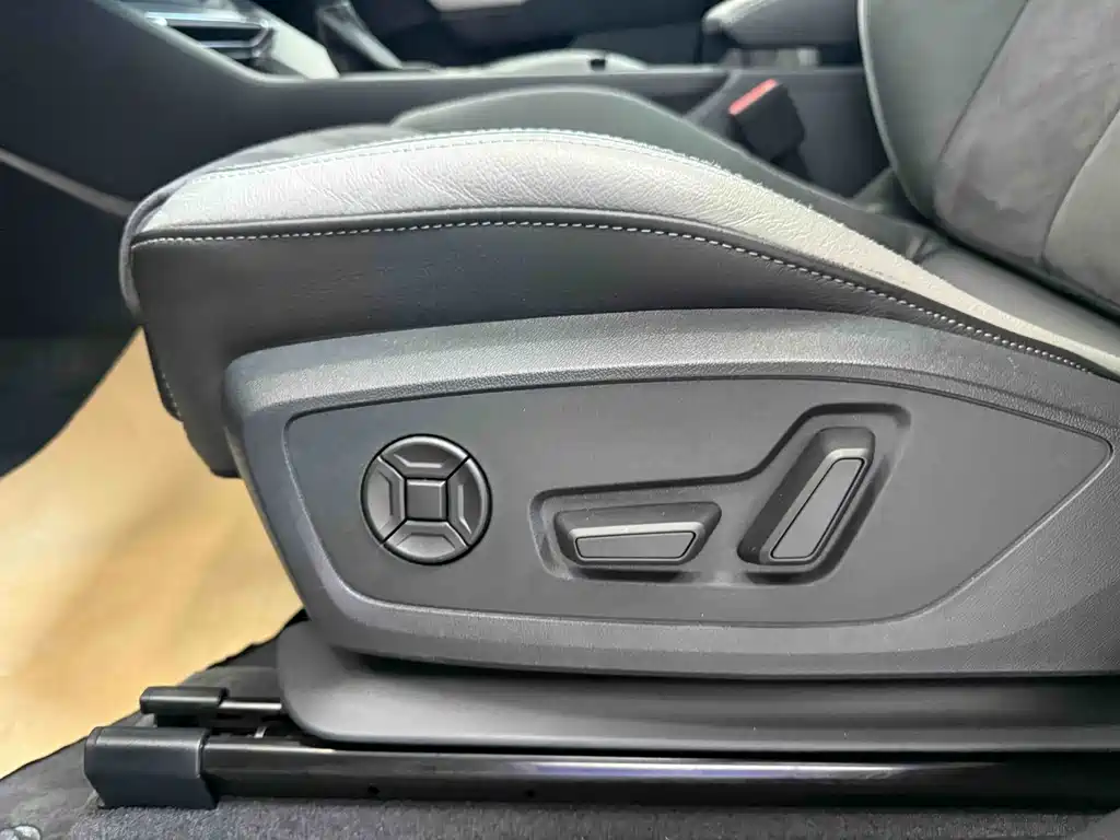 Audi Q3 2022 — фото 10