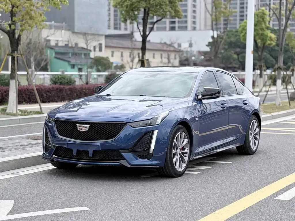 Cadillac CT5 2021 — фото 1