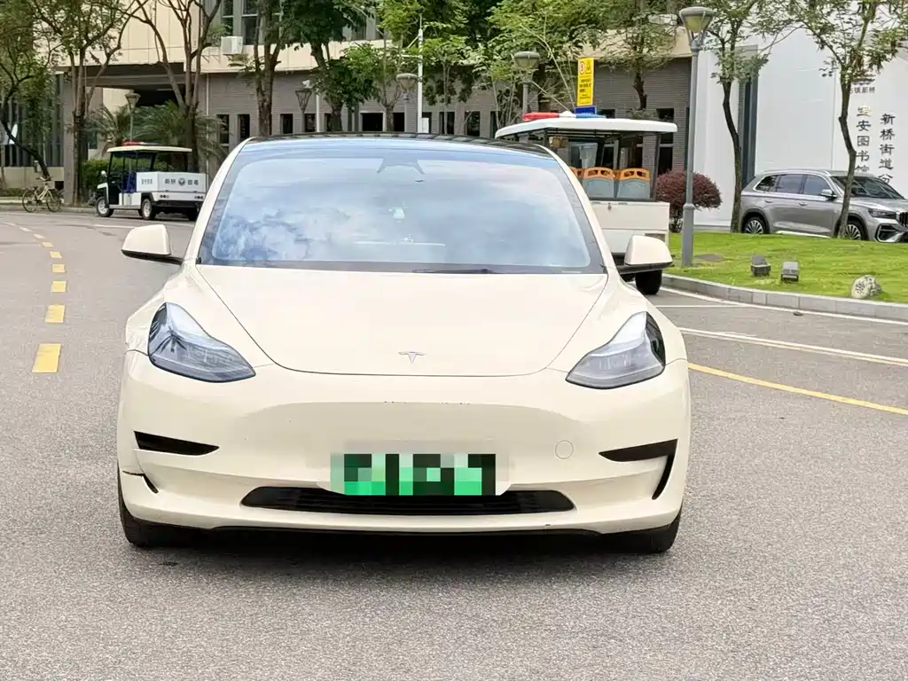 Tesla Model 3 2022 — фото 5