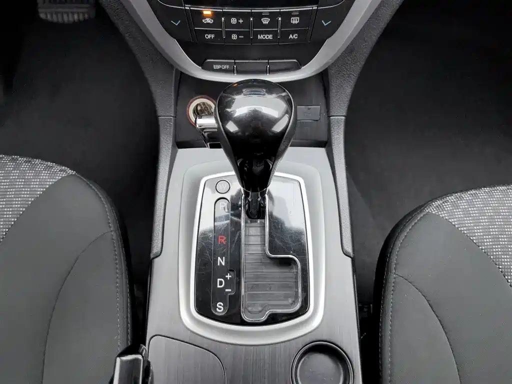 GAC Motor Trumpchi GS5 2014 — фото 13