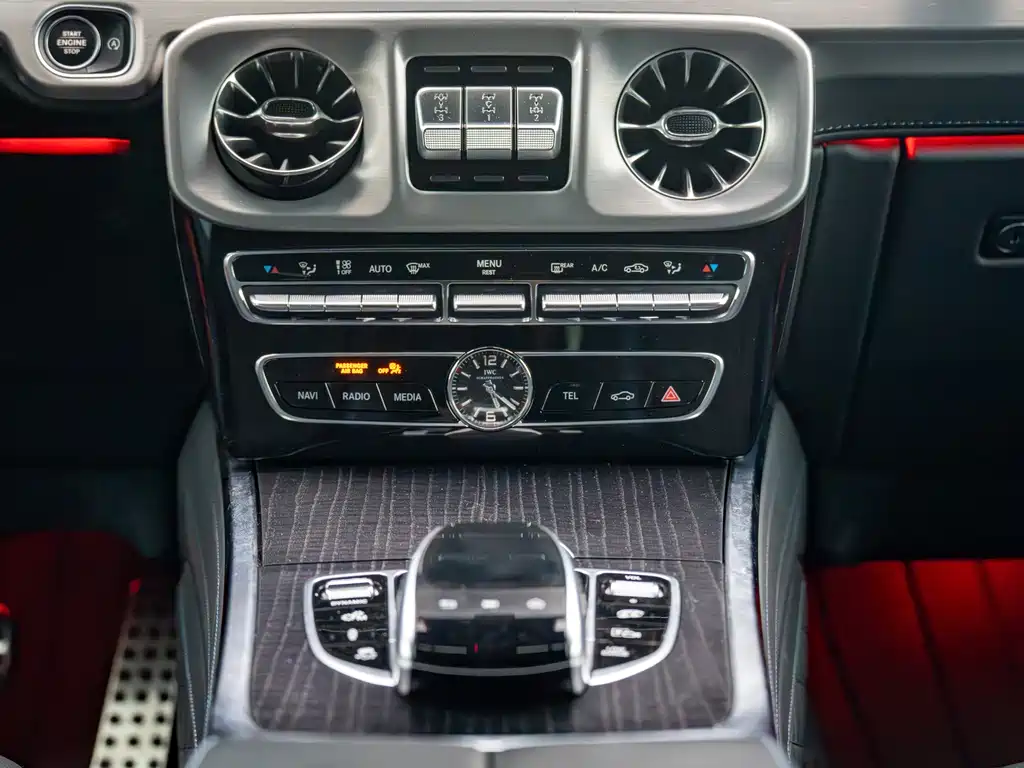 Mercedes-Benz G-Class AMG 2020 — фото 15