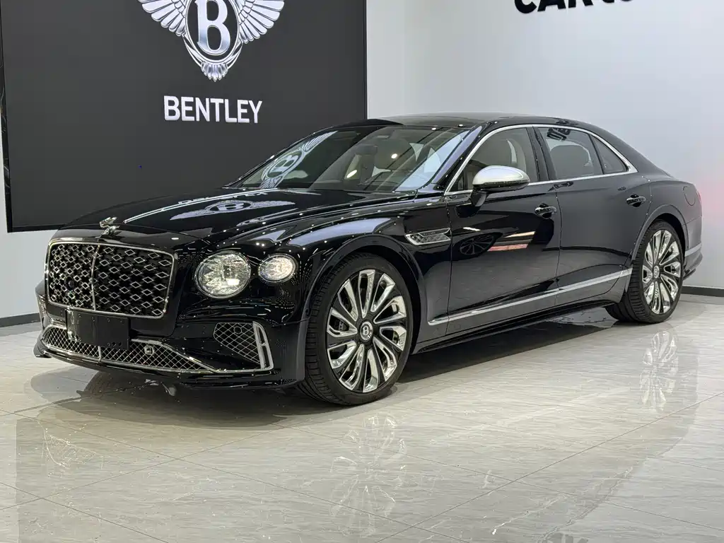 Bentley Flying Spur Plug-In Hybrid 2025 — фото 1