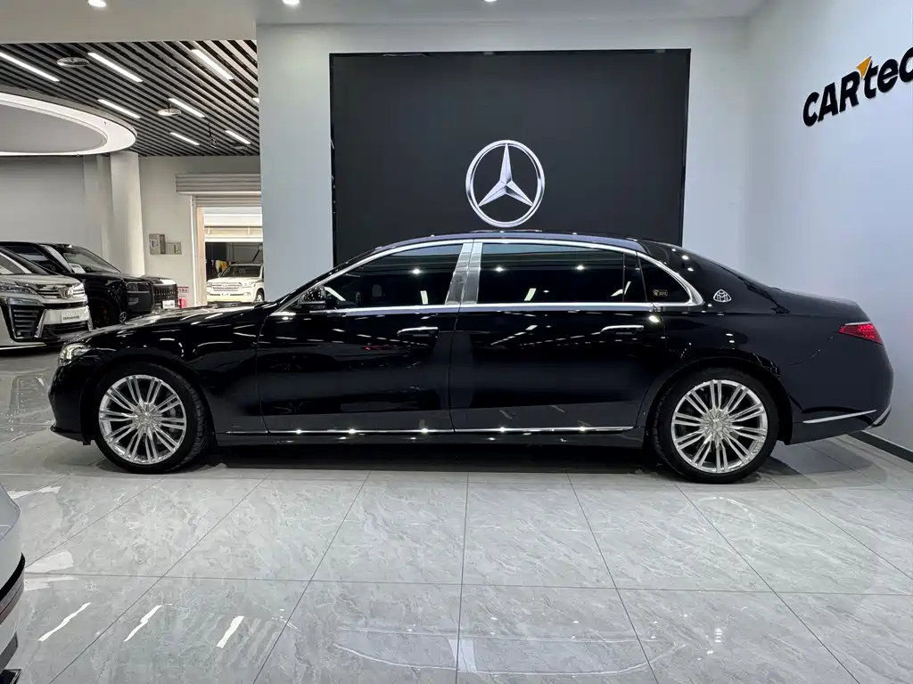 Mercedes-Benz Maybach S-Class 2022 — фото 8