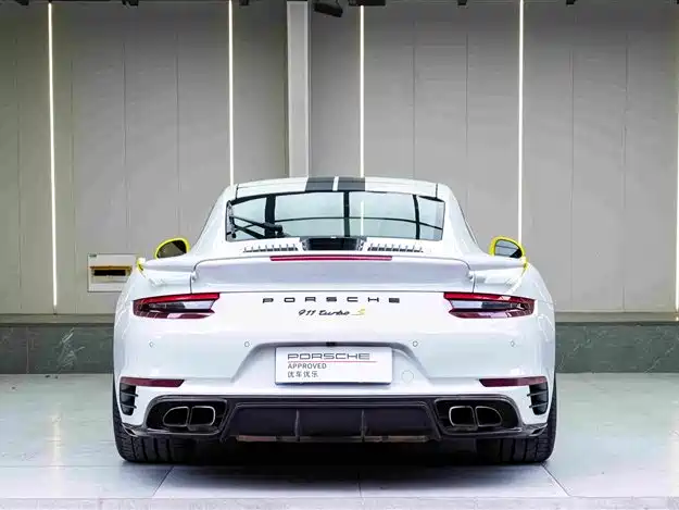 Porsche 911 2018 — фото 5