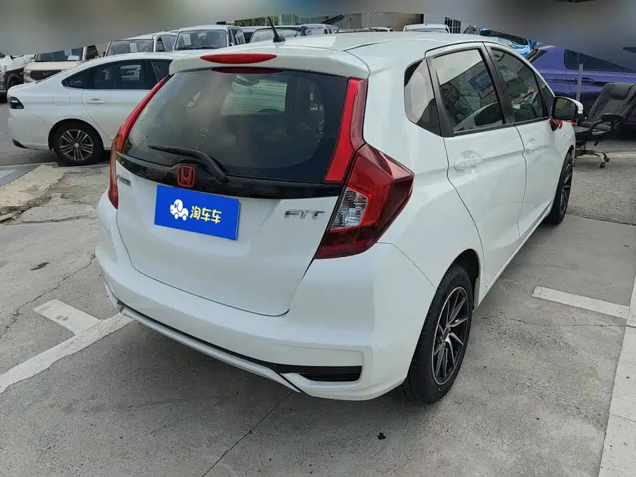 Honda Fit 2019 — фото 3