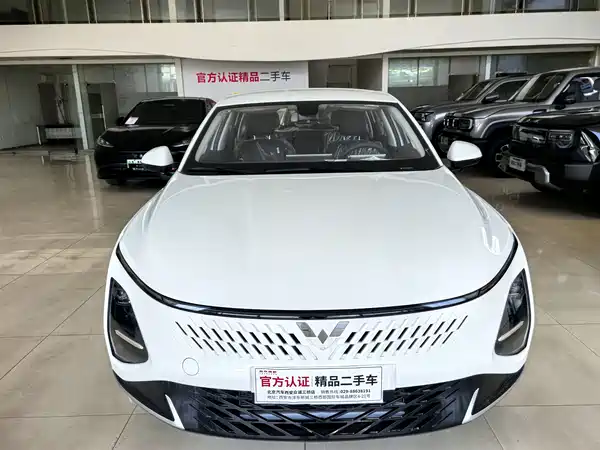 Wuling Starlight 2025
