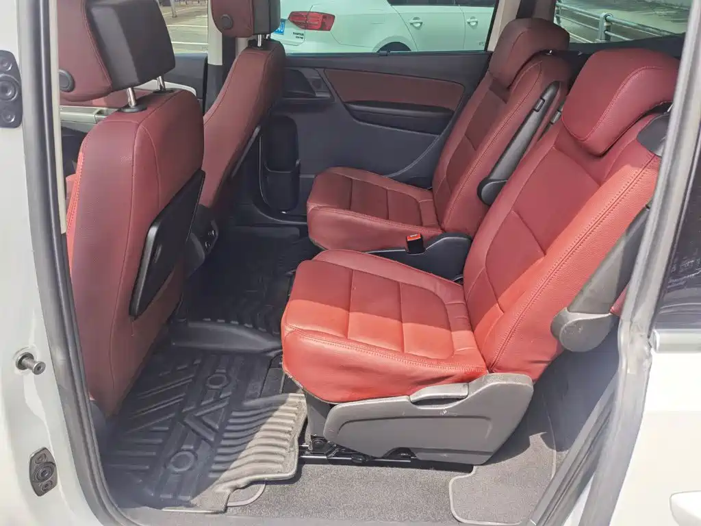 Volkswagen Sharan 2018 — фото 14