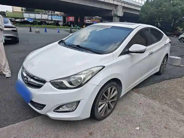 Hyundai Elantra Langdong 2015