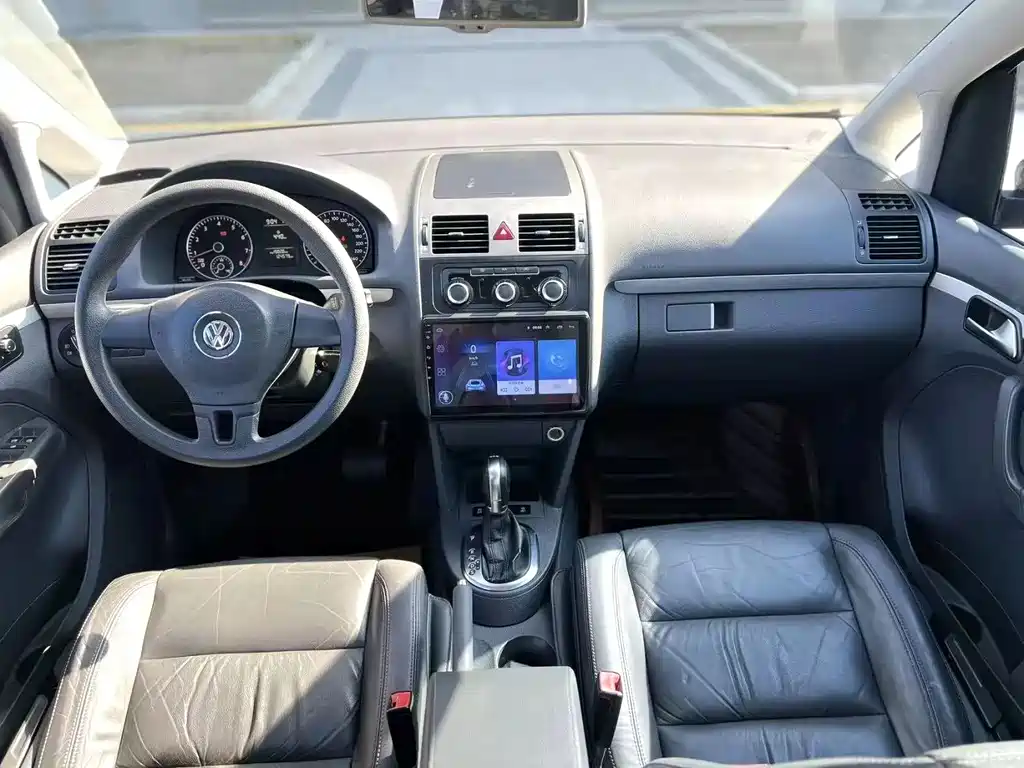 Volkswagen Touran 2014