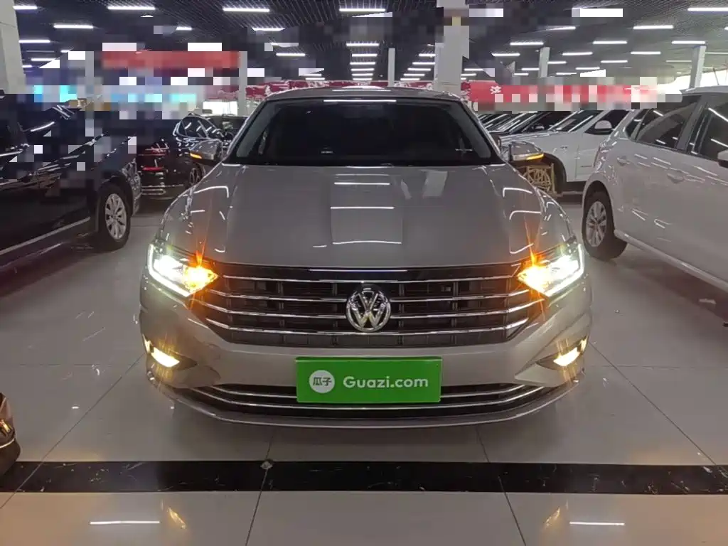 Volkswagen Sagitar 2019