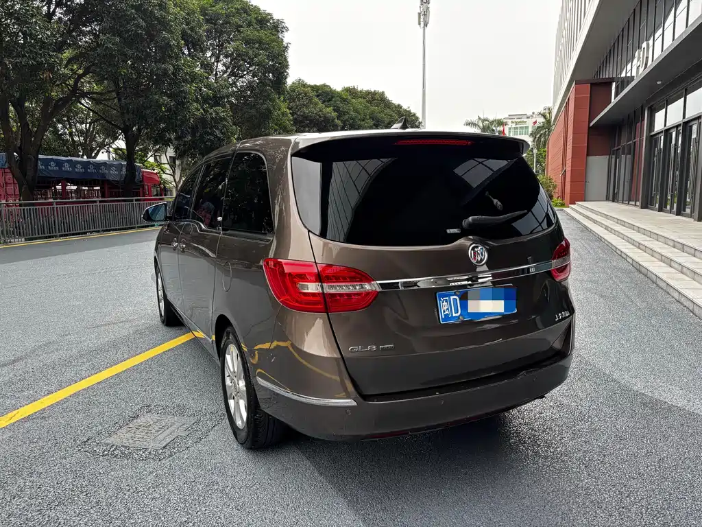 Buick GL8 2016