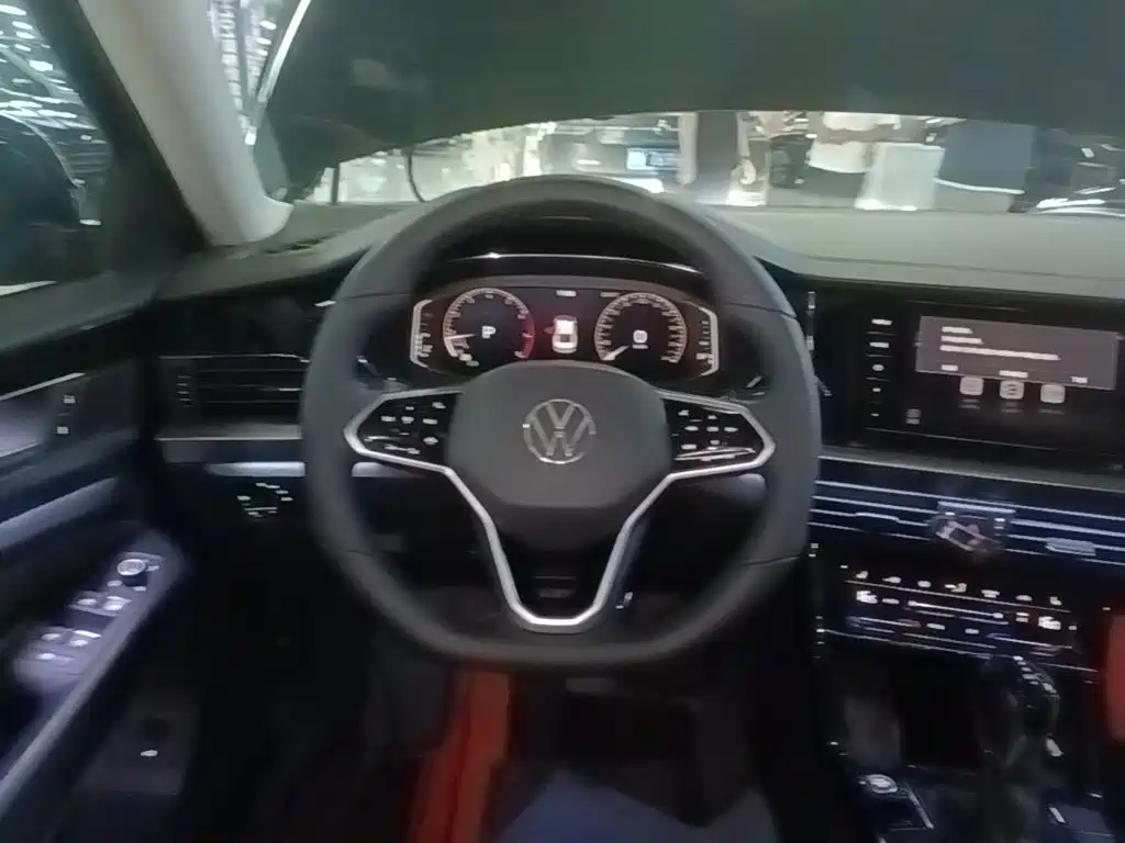 Volkswagen Passat 2023 — фото 11