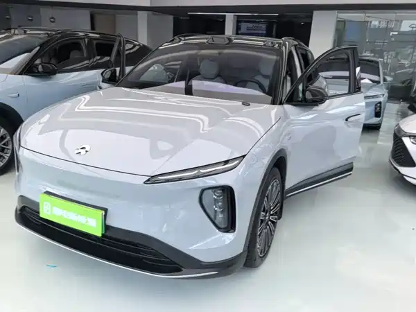 NIO ES6 2025