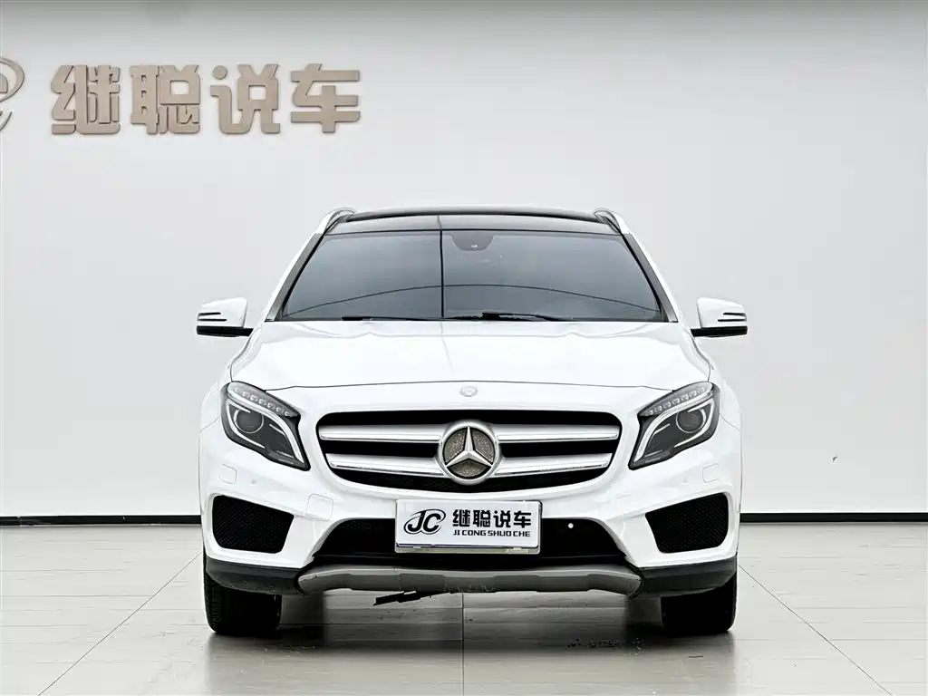 Mercedes-Benz GLA 2015
