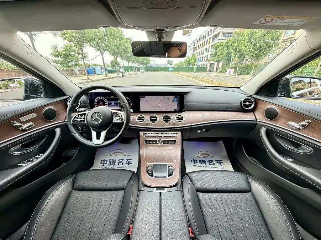 Mercedes-Benz E-Class 2020 — фото 15