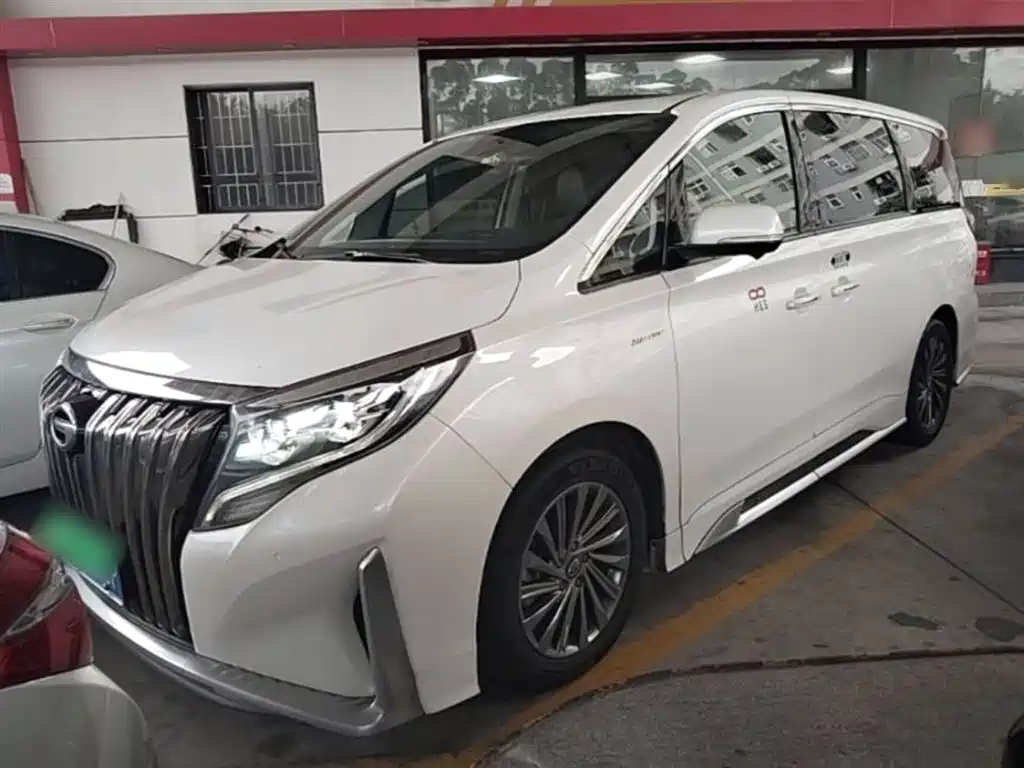 GAC Motor Trumpchi M8 2020 — фото 2