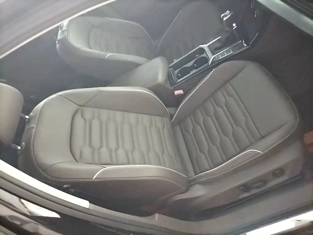 Volkswagen Passat 2020 — фото 16