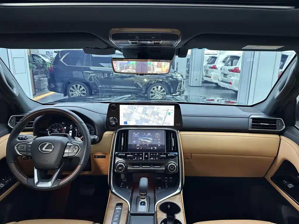 Lexus LX 2025