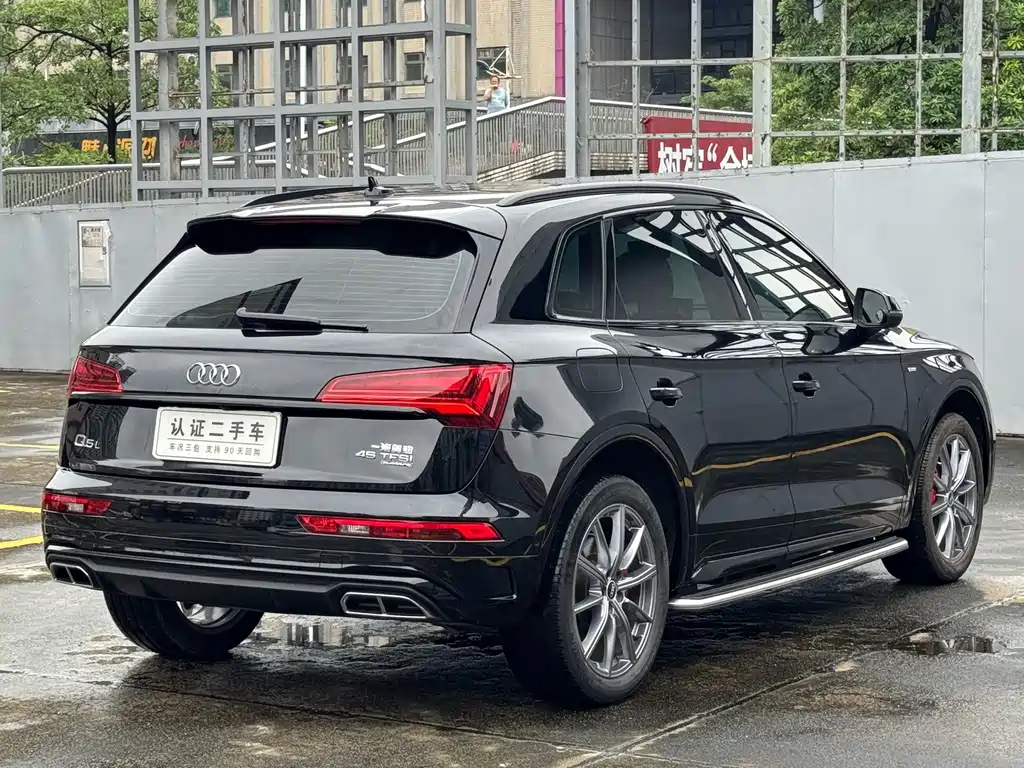 Audi Q5L 2021 — фото 9