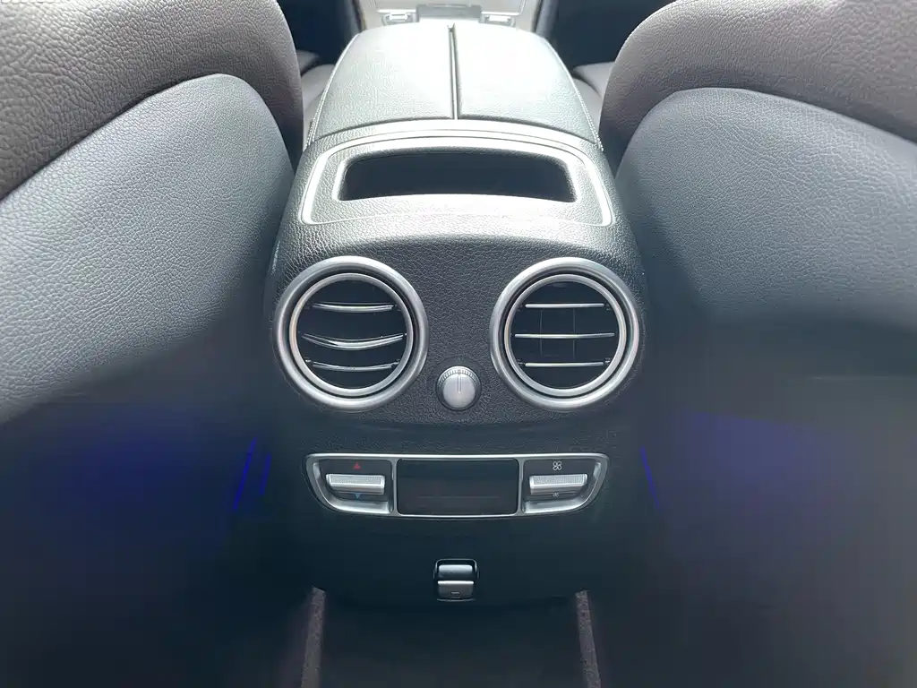 Mercedes-Benz GLC 2022 — фото 18