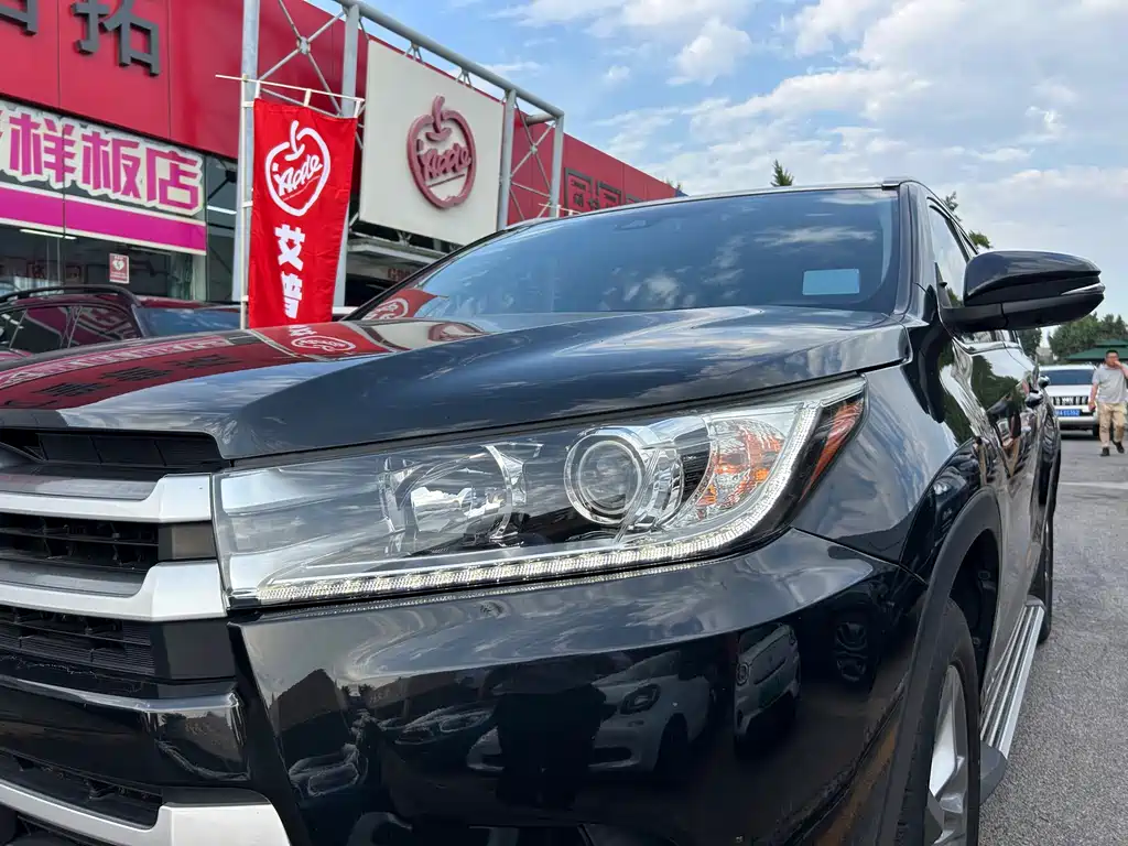 Toyota Highlander 2019