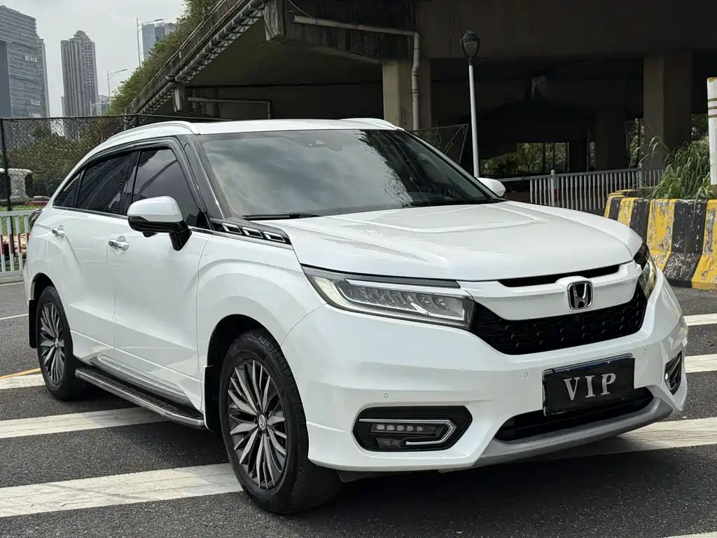 Honda Avancier 2017 — фото 1