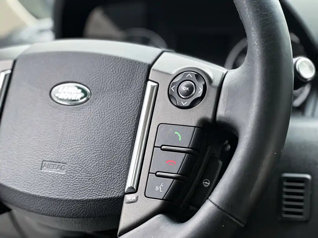 Land Rover Discovery 2016 — фото 8
