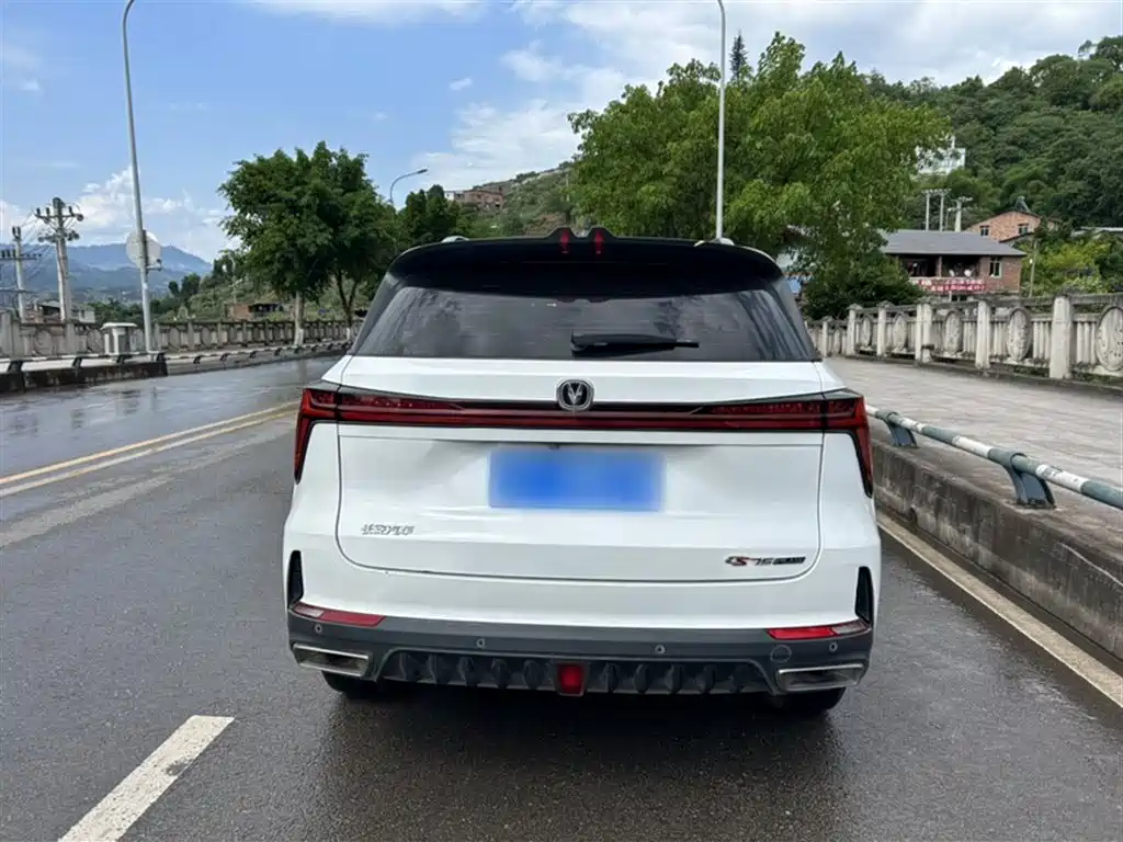 Changan CS75 PLUS 2022 — фото 10